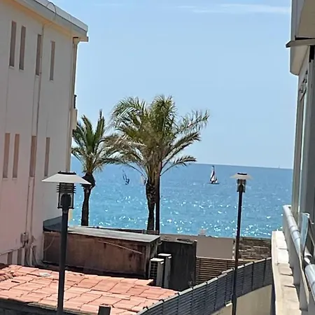 Appartement Lumineux 2 Pieces, Terrasse, Garage Prive, En Bord De Villeneuve-Loubet